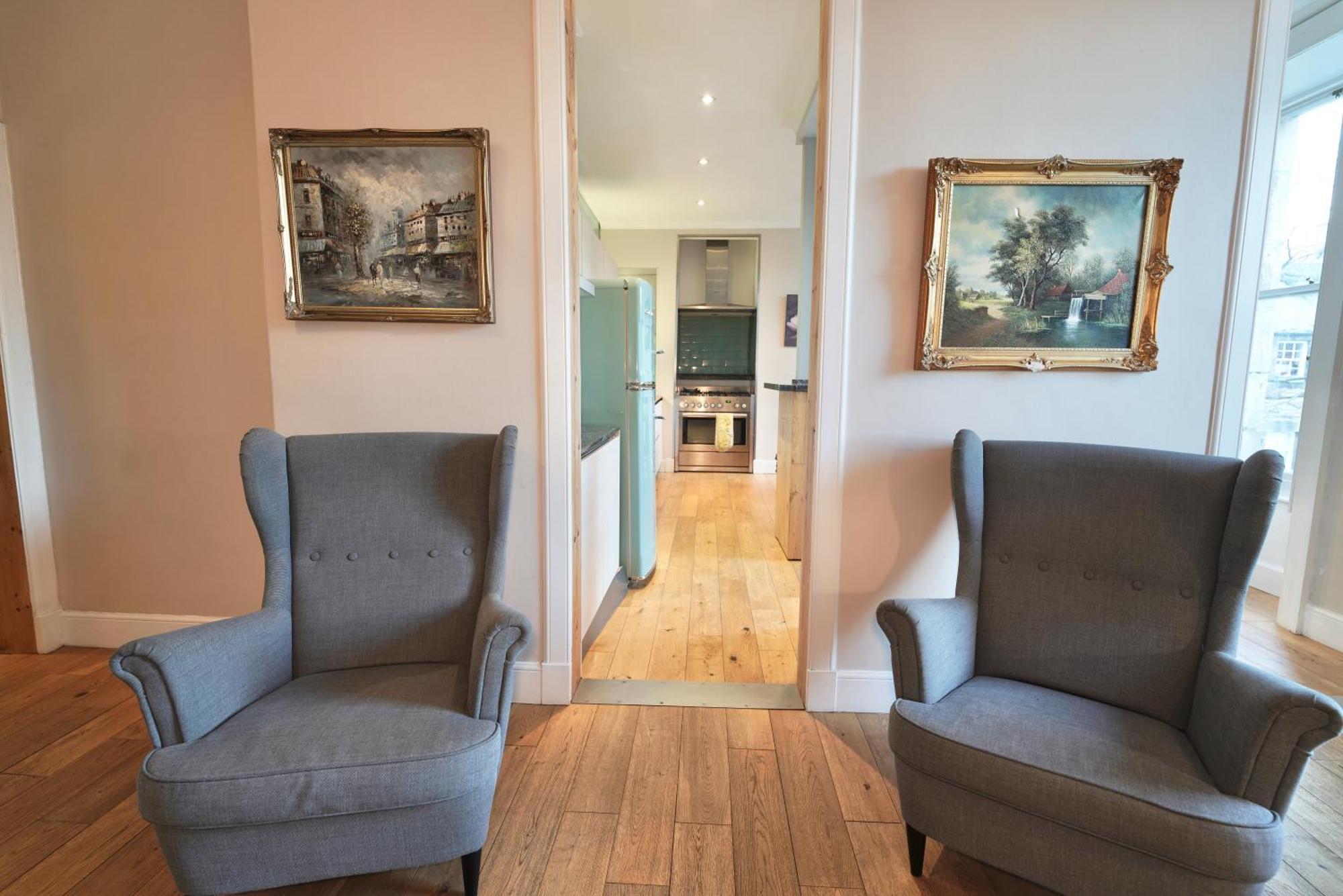 Spacious 2 Bed Apt Next To Royal Mile & Waverley Единбург Екстер'єр фото