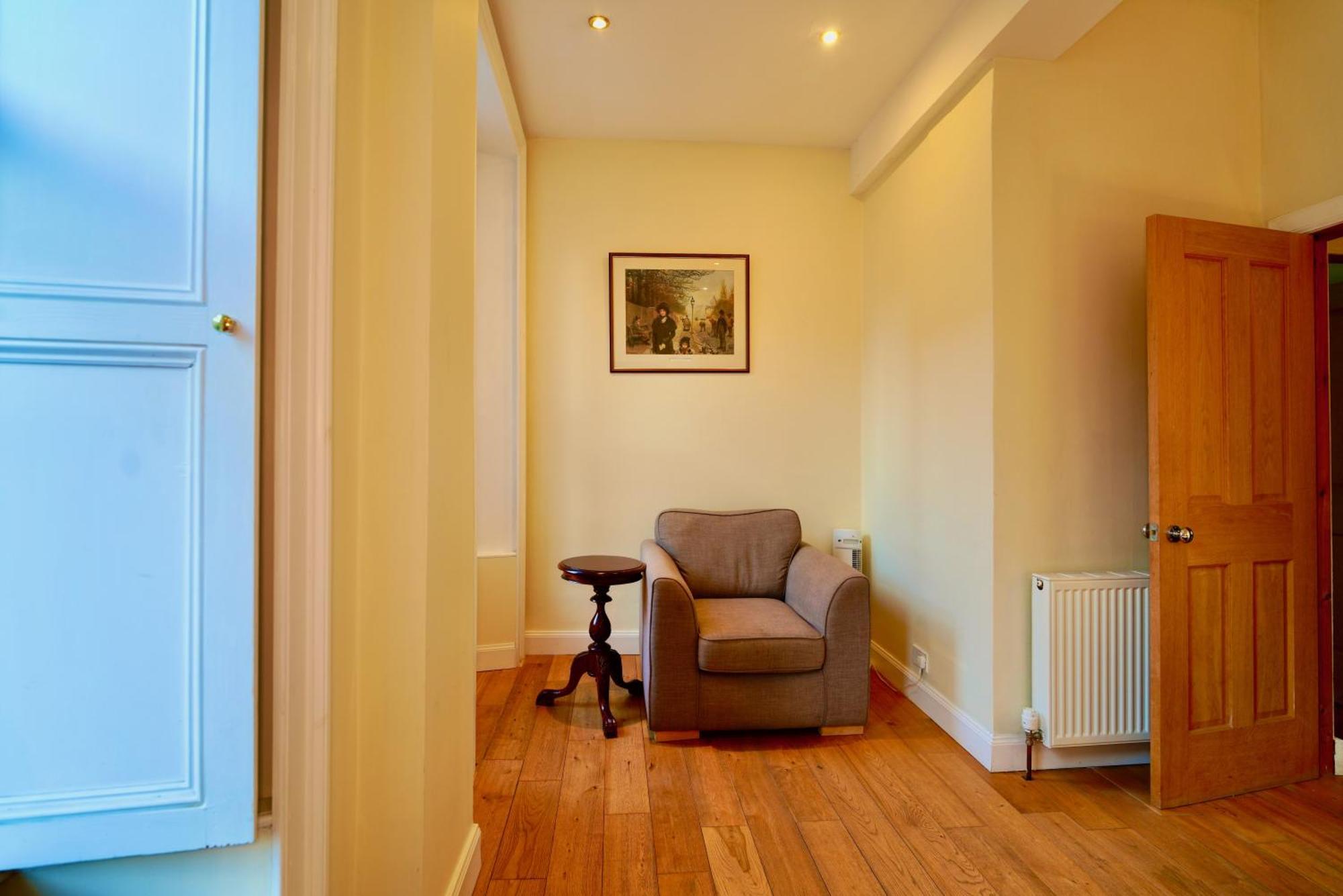 Spacious 2 Bed Apt Next To Royal Mile & Waverley Единбург Екстер'єр фото