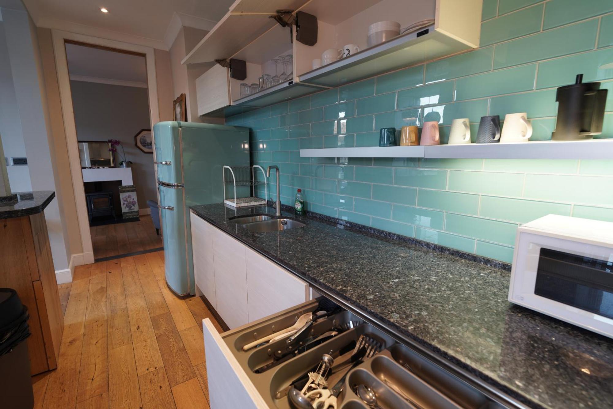 Spacious 2 Bed Apt Next To Royal Mile & Waverley Единбург Екстер'єр фото