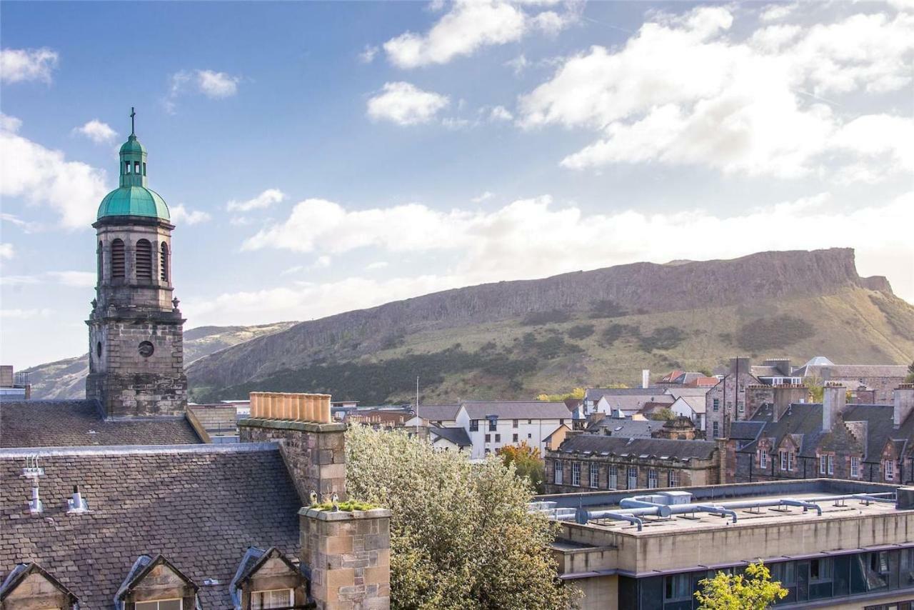 Spacious 2 Bed Apt Next To Royal Mile & Waverley Единбург Екстер'єр фото