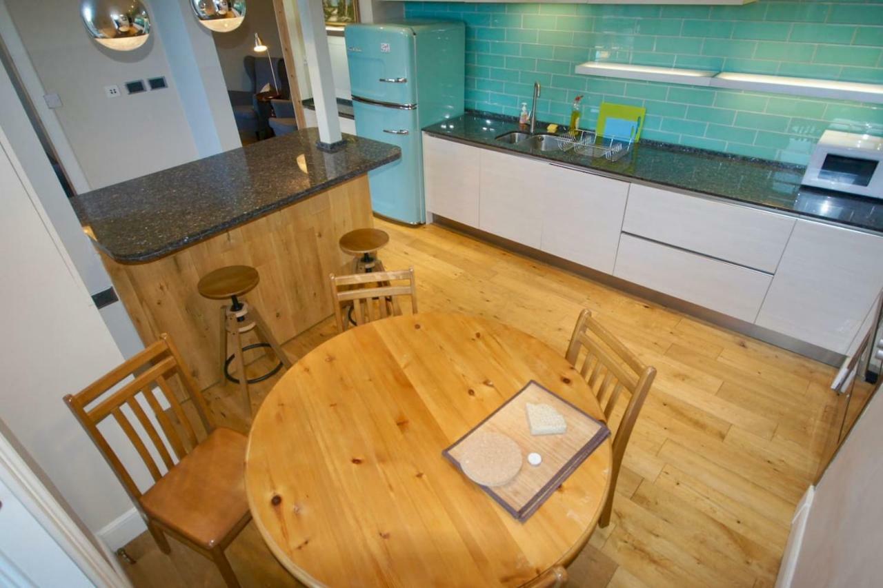 Spacious 2 Bed Apt Next To Royal Mile & Waverley Единбург Екстер'єр фото